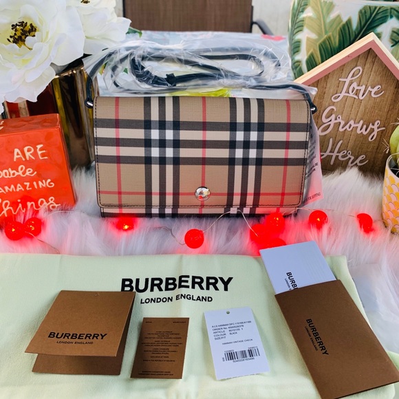 burberry vintage check wallet on chain black